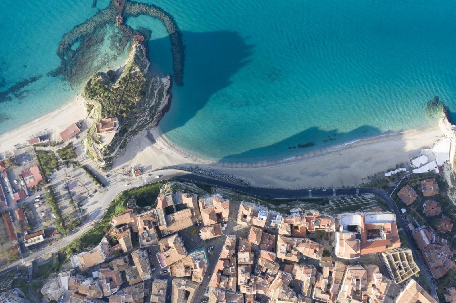 S'O Suites Tropea Bagian luar foto