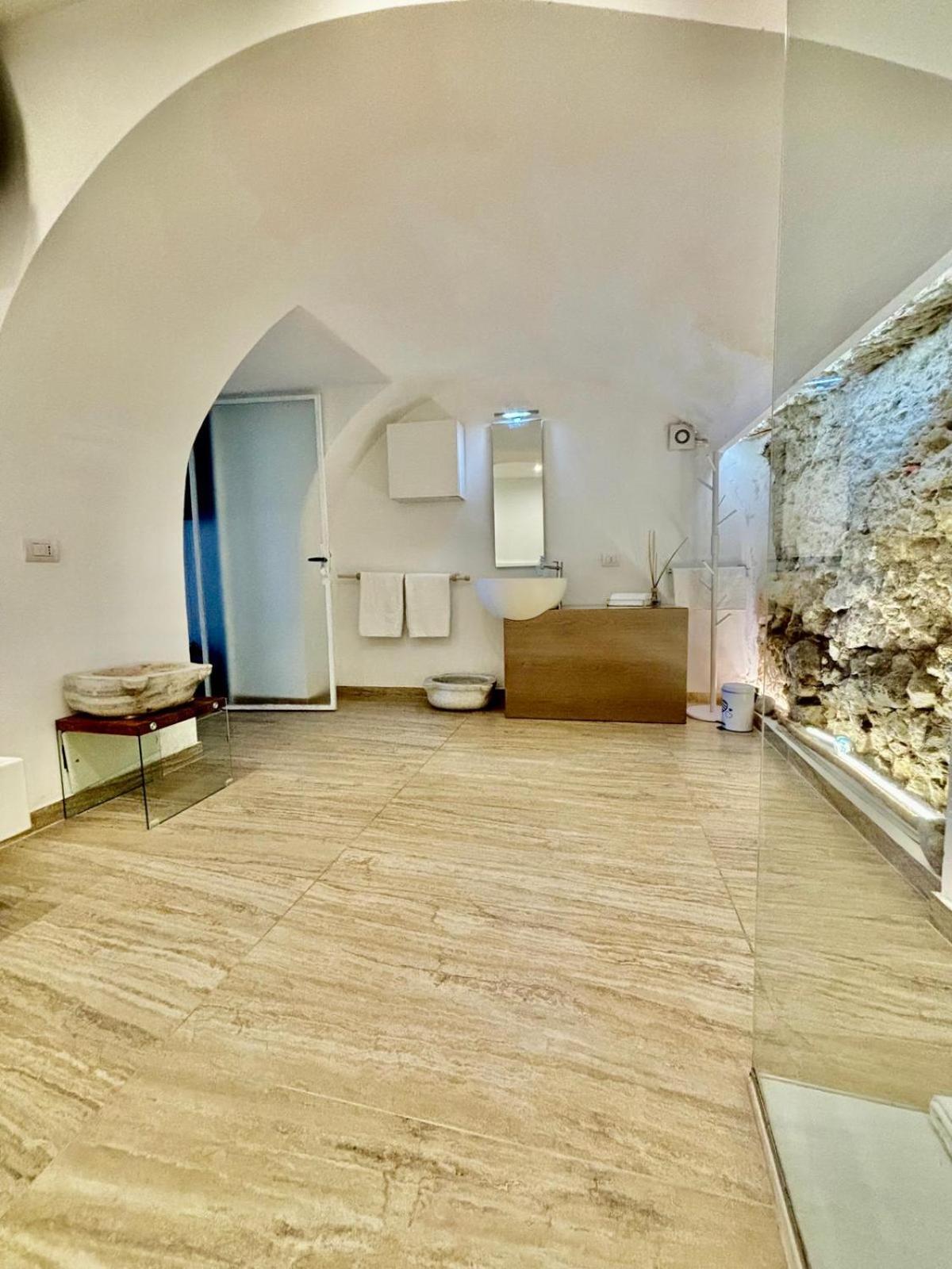 S'O Suites Tropea Bagian luar foto